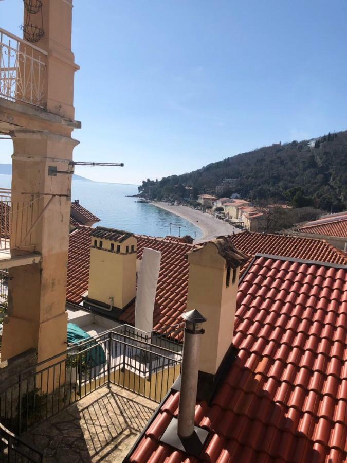 Appartement Apartman Baki à Mošćenička Draga Extérieur photo